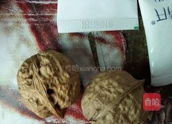 花生核桃红豆黑米粥的做法图解3