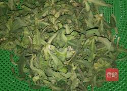 凉拌苦苦菜的做法图解1