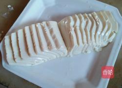 皮蛋豆腐的做法图解2