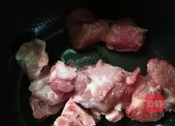 榴莲龙骨玉米清补汤的做法图解2