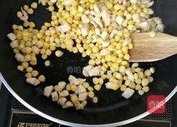 鸡丁腰果玉米粒的做法图解3