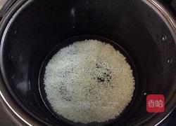 猪肉糯米卷的做法图解1