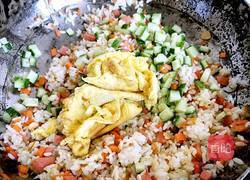 经典蛋炒饭的做法图解8