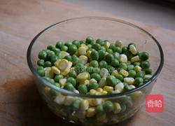 三丁炒肉粒的做法图解1