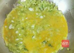 西芹炒鸡蛋的做法图解8