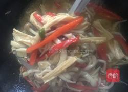 腐竹烧蟹味菇的做法图解17