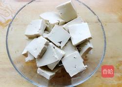 豆腐炖槐花的做法图解2