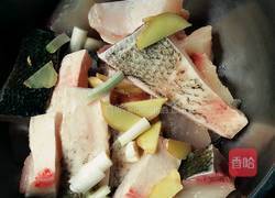 侉炖鲢鱼的做法图解4