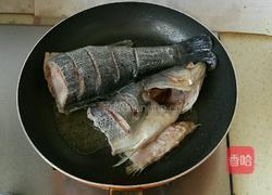 清炖鲈鱼的做法图解2