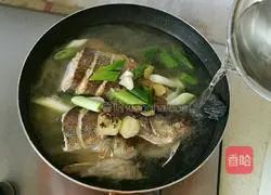 清炖鲈鱼的做法图解6
