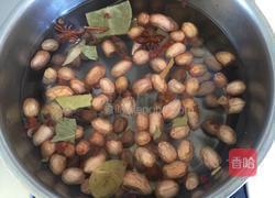 五香花生米的做法图解2