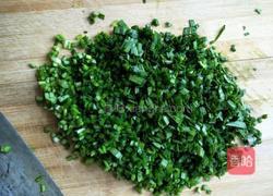 韭菜虾皮芝麻馅包子的做法图解3