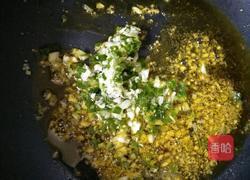 韭菜虾皮芝麻馅包子的做法图解5