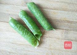 水煮豌豆的做法图解1