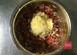 馄饨的包法的做法图解6