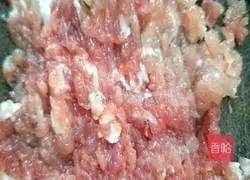 Illustration of how to make minced meat and egg fried rice 3