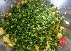 韭菜鸡蛋海米馅饼的做法图解4