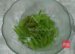 凉拌芹菜的做法图解4