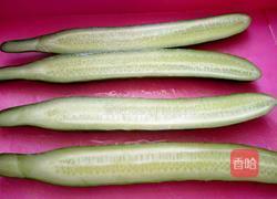 浇汁黄瓜卷的做法图解1