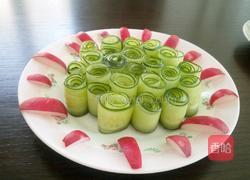 浇汁黄瓜卷的做法图解3