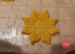 向日葵黄油饼干的做法图解8