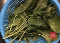 菠菜面皮水饺（白菜猪肉馅）的做法图解1