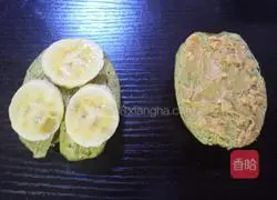 Illustration of how to make Chinese matcha steamed bun slices 4