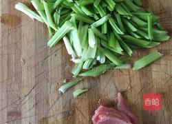 芹菜粉的做法图解1