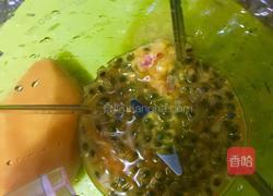 百香芒果汁的做法图解1