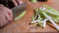 清炒佛手瓜的做法图解2