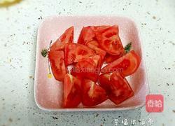 西红柿鸡蛋榨菜汤的做法图解2