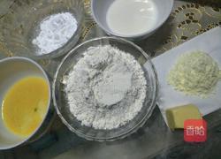 牛奶小方块饼干的做法图解1