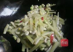 泡椒牛皮菜炒蚕豆的做法图解8