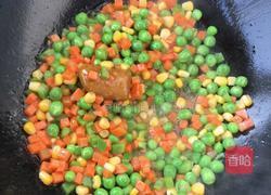 菠萝焗饭的做法图解3