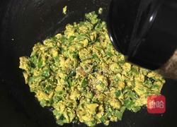 青椒炒鸡蛋的做法图解5