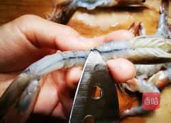 「Cathy边吃边营养」蒜蓉粉丝蒸大虾的做法图解5