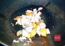 洋葱炒火腿肠的做法图解6