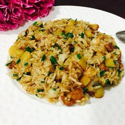 葱香肉末土豆炒饭的做法[图]