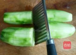 醋熘黄瓜条的做法图解2