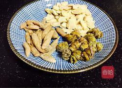 石斛花旗参炖瘦肉的做法图解1