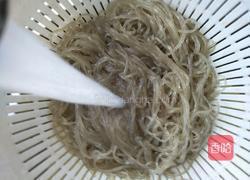 素三馅（韭菜粉丝鸡蛋）大包子的做法图解2