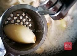 「Cathy边吃边营养」海鲜菇丸子靓汤的做法图解14