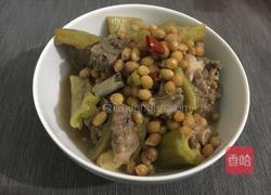 高压锅焖苦瓜黄豆排骨煲的做法图解2