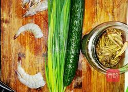 潍坊大虾面的做法图解1