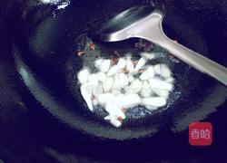 双椒炒肉皮的做法图解4