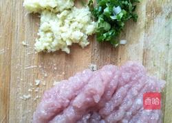 青菜鸡蛋肉丸汤的做法图解1