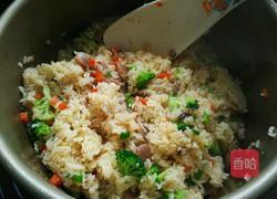 香肠焖饭的做法图解13