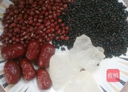 红豆黑米粥的做法图解1