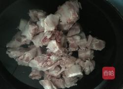 冬瓜玉米排骨汤的做法图解2