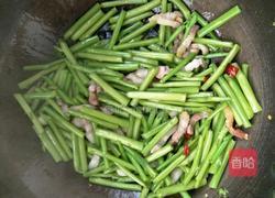 空心菜梗炒肉的做法图解4